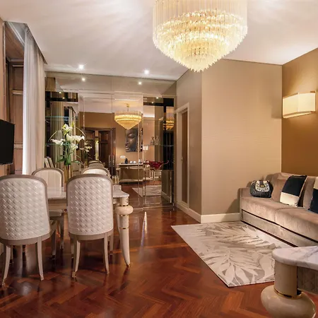 The At The Spanish Steps 4*