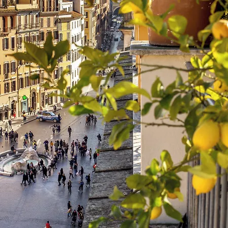 The At The Spanish Steps Гостевой дом
