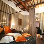 The At The Spanish Steps 4*